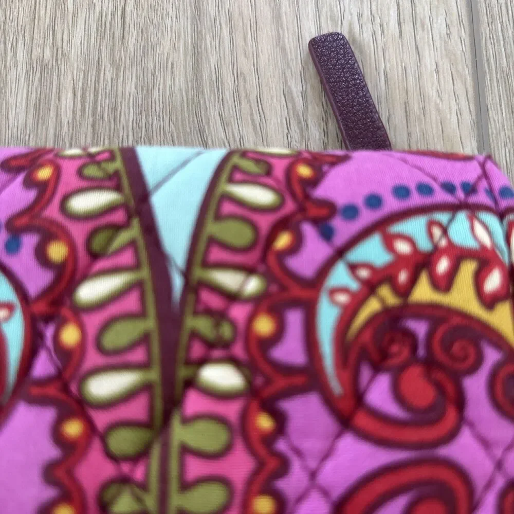 Vera Bradley Wristlet Wallet Small Purse Resort Medallion 15864 Vegan 90s